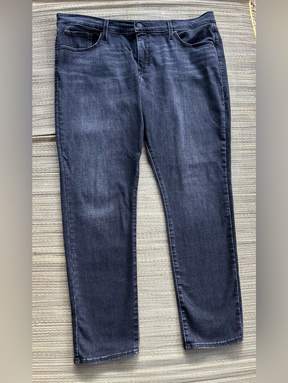 Levi’s Shaping Skinny Jeans Gray Waist 20W